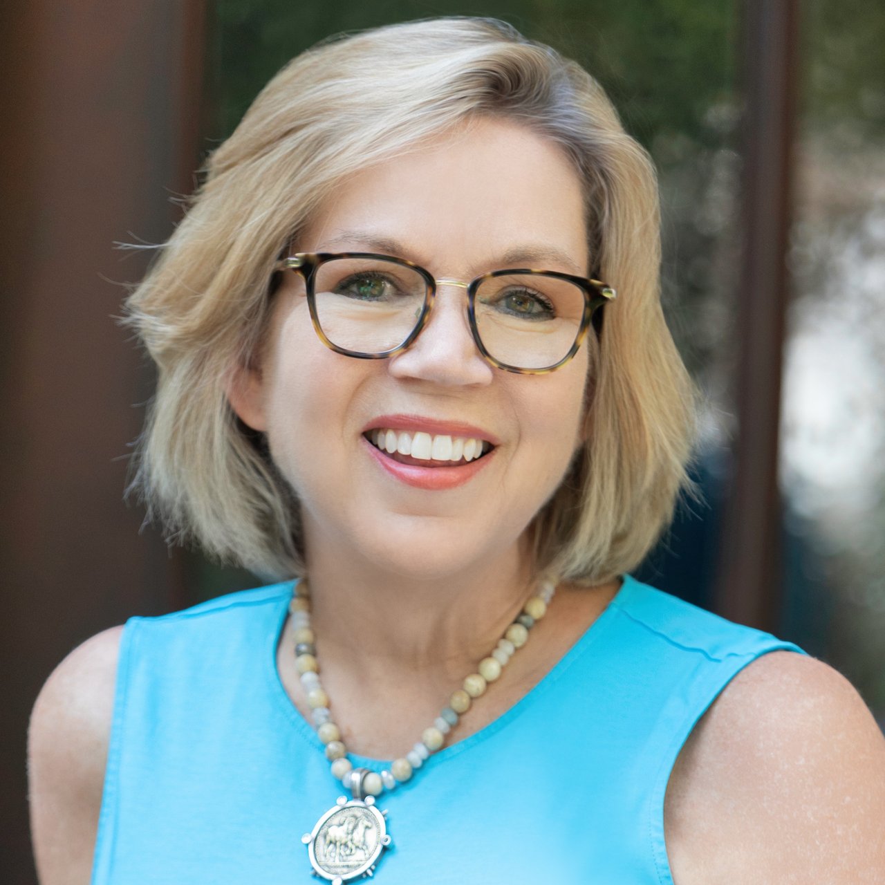 Diane Maguire Charlotte, NC Real Estate Agent Headshot