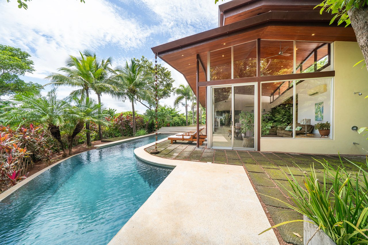 V-Sylvie Rancho Villa | Tropical Villa with Pool and Panoramic Views near Tamarindo