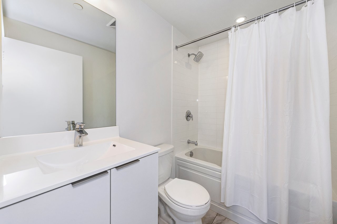 30 Shore Breeze Dr Unit: 5708