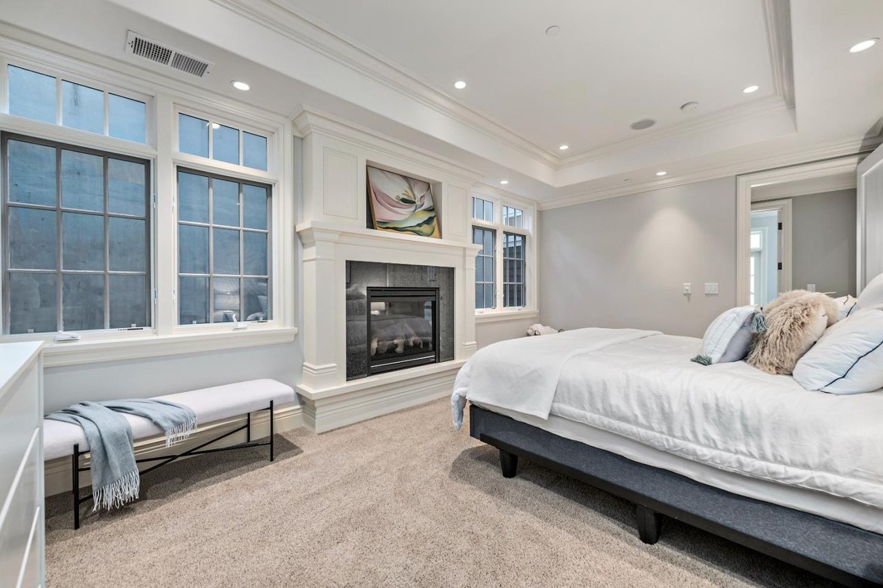1795 Bay Laurel Dr