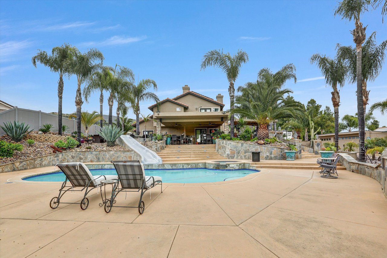 2669 Victoria Circle