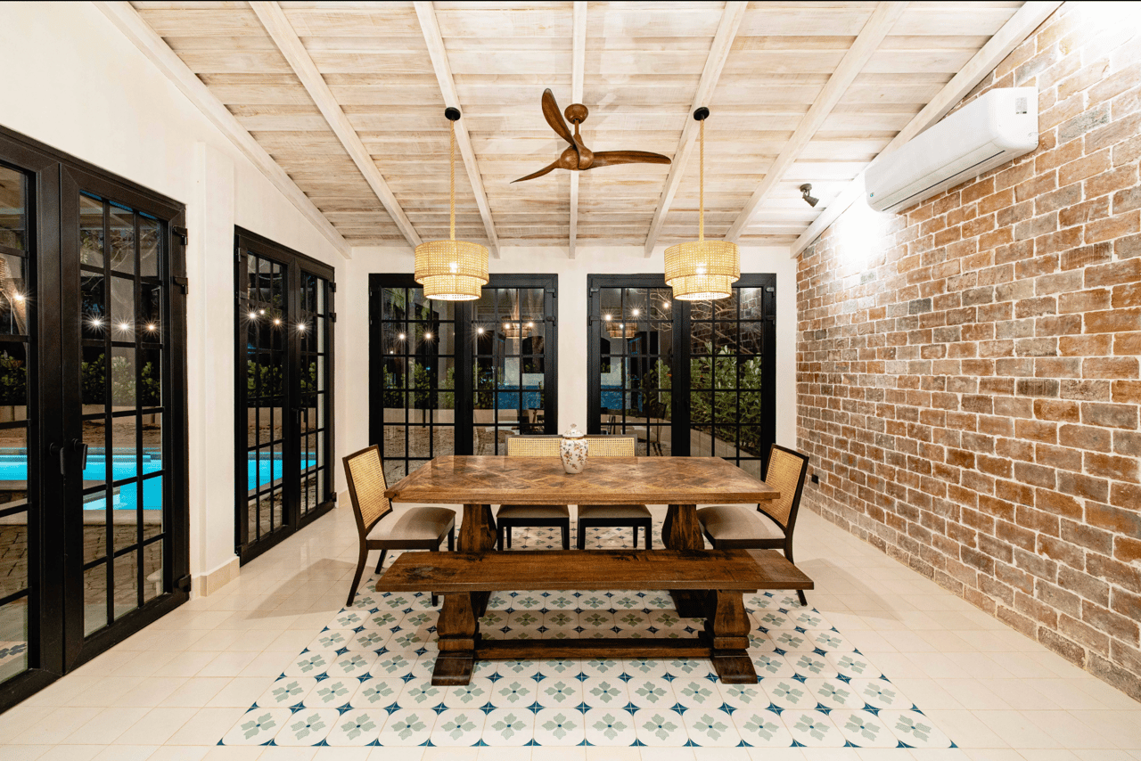 Casa Las Mareas | Beachfront Spanish Colonial Villa with Private Pool in Hacienda Pinilla