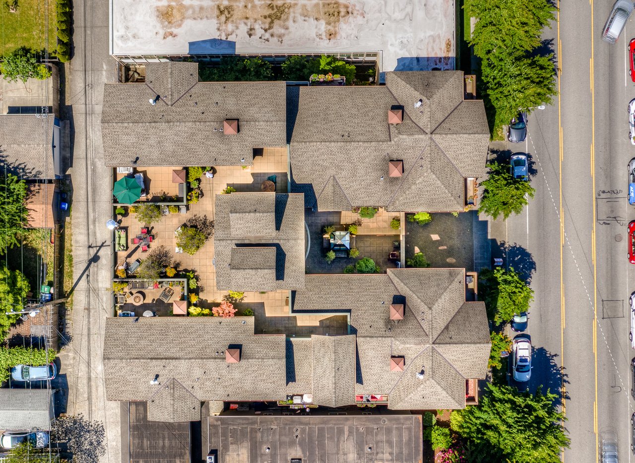 4123 California Avenue SW #403 Penthouse