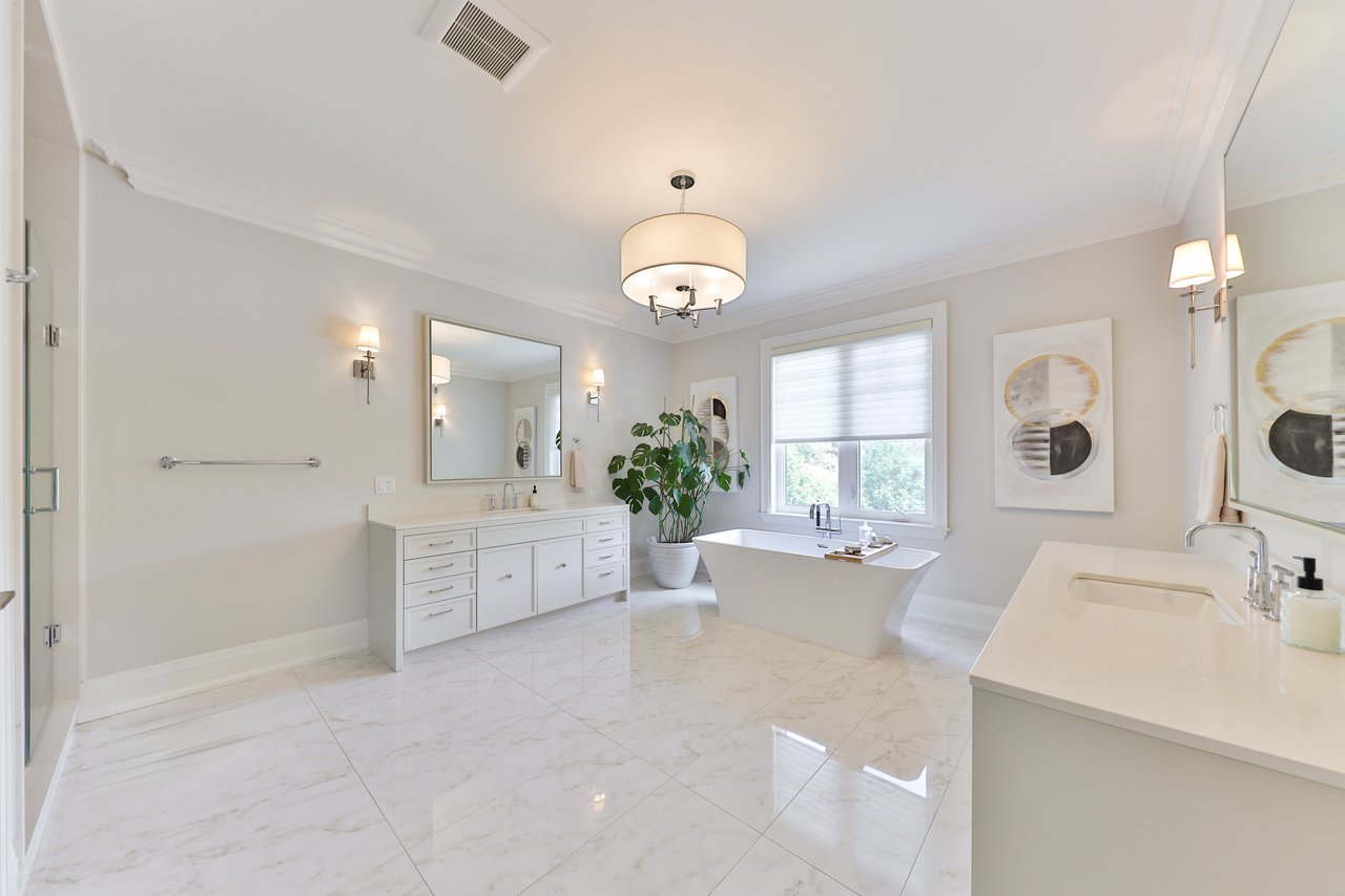 408 Saville Crescent, Oakville