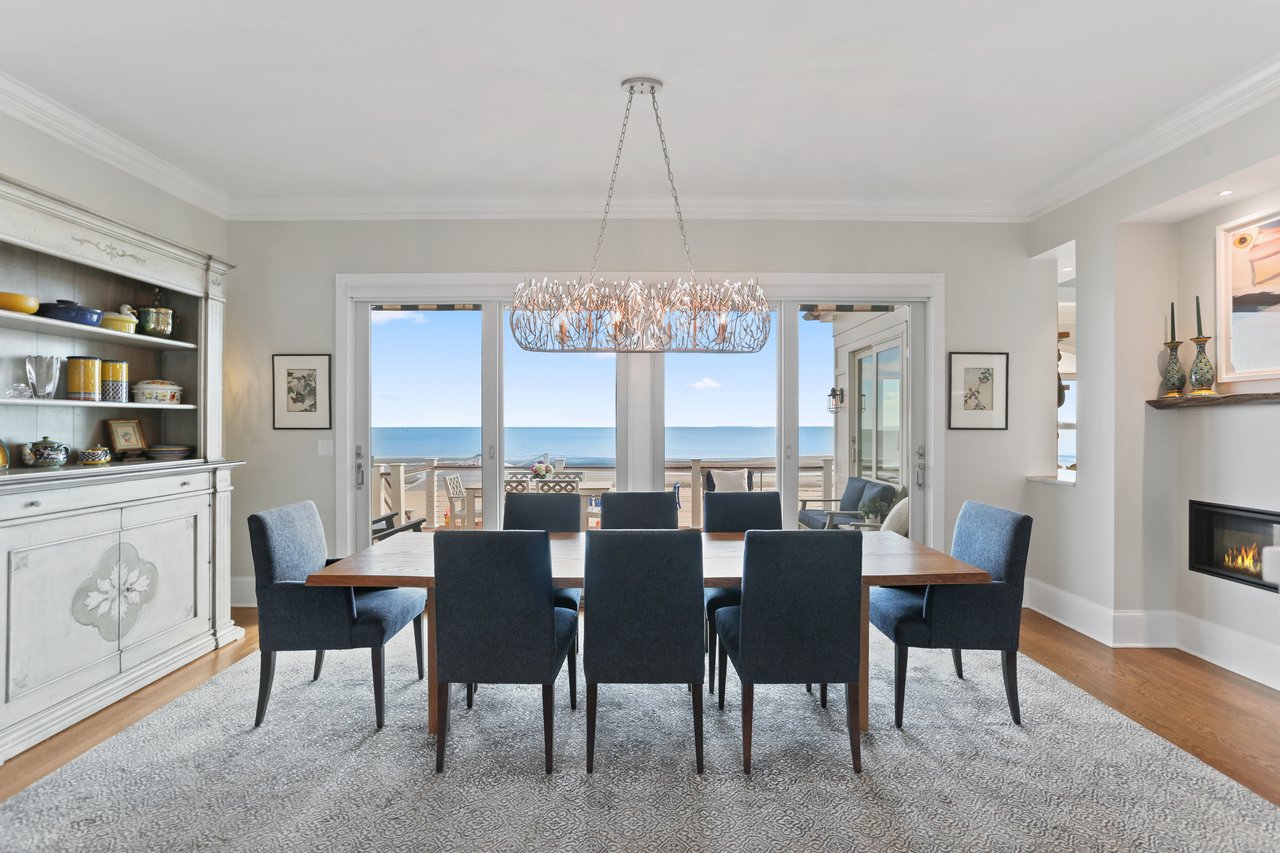 WATERFRONT LUXURY * PRIVATELY SOLD * RECORD SETTING PRICE