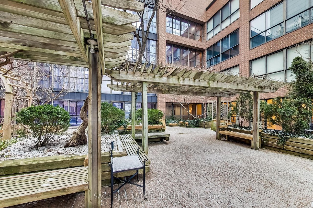 164 Cumberland St #503