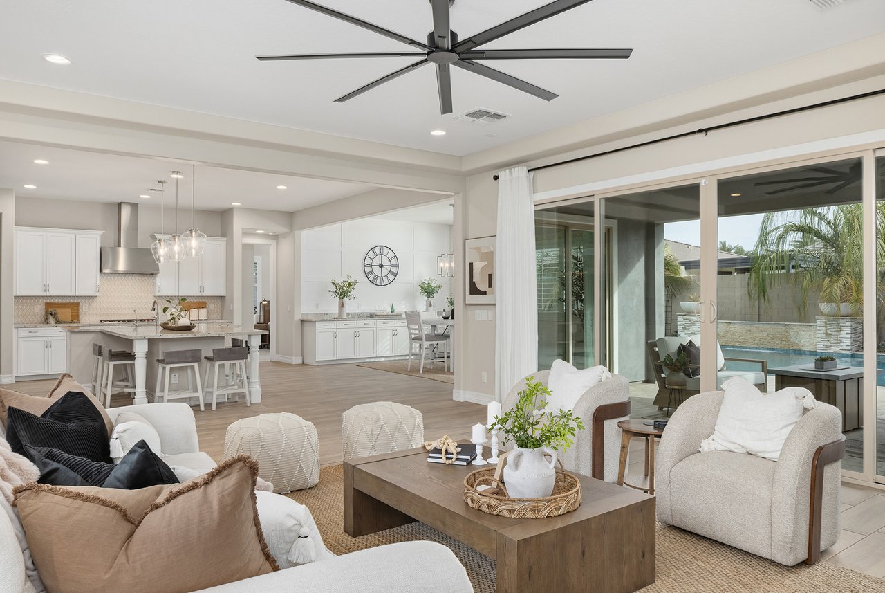 3743 E ARABIAN Drive