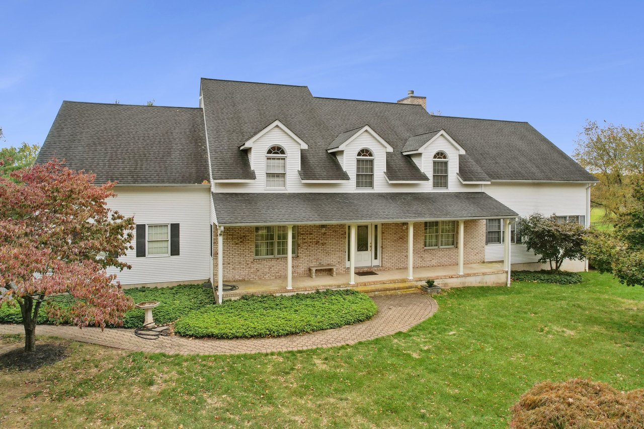 Hilltop Luxury with Endless Views