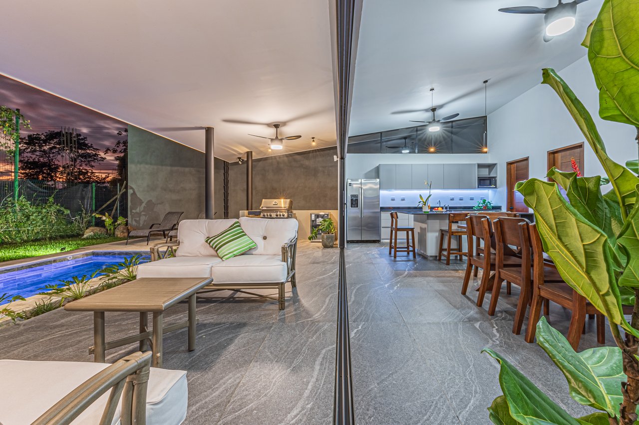 STYLISH 3 BED, 3 BATH BRAND NEW VILLA IN UVITA.