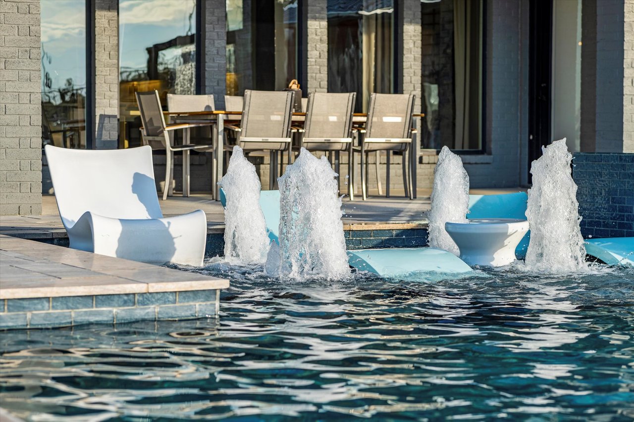 Modern Luxury at 1414 Tucker