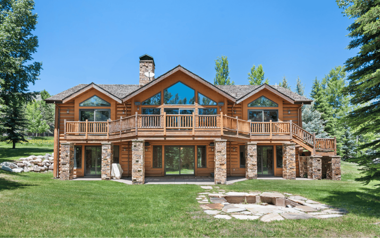 Selling Luxury Real Estate: Tips for Attracting High-Net-Worth Buyers in Aspen