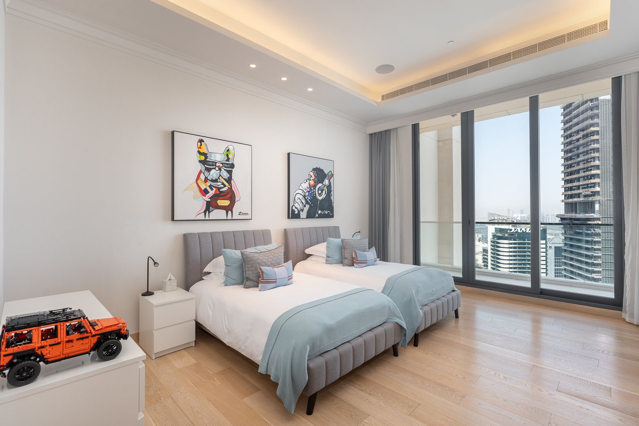 The 118 - Full Floor Apartment 