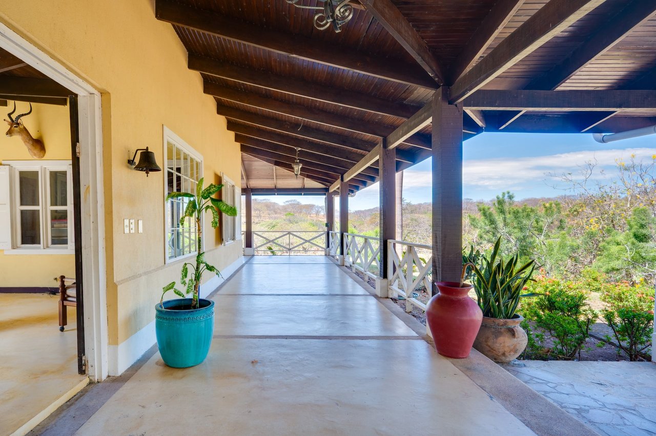 243 Hectares - Large Acreage - Costa Rica Investment Land. 