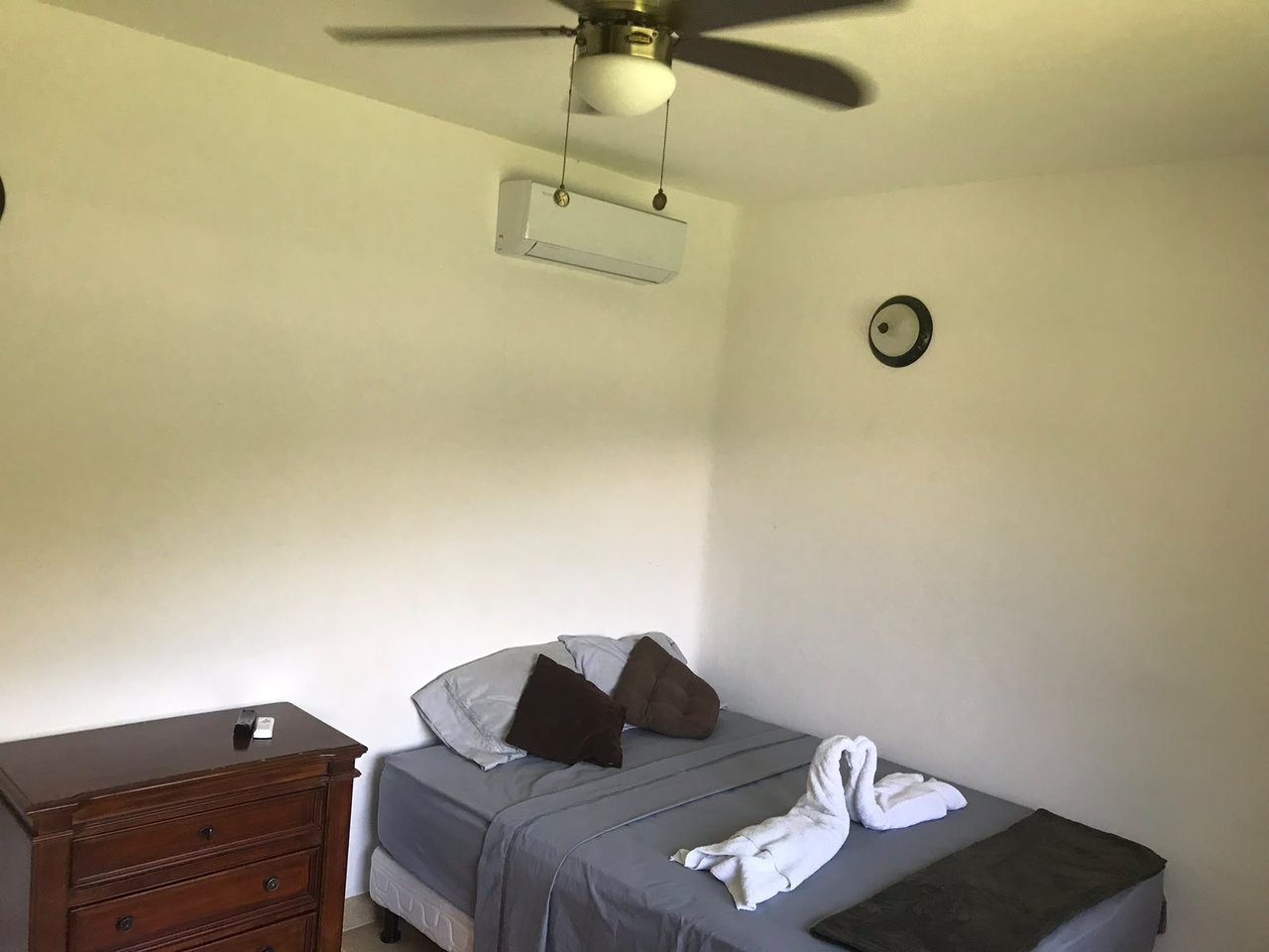 AFFORDABLE 2-BEDROOM HOME NEAR MARINA PEZ VELA & MANUEL ANTONIO | QUEPOS, COSTA RICA.