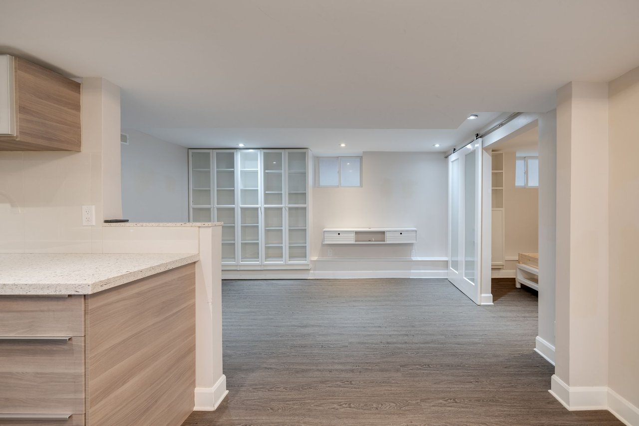 21 Clendenan Ave, Basement