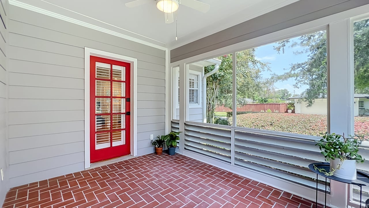 Three-Bedroom Two-Bathroom Bungalow in Orlando's Beverly Shores