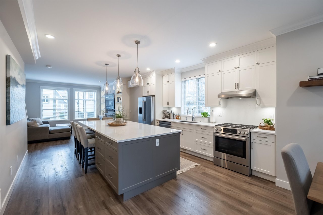 2845 156 St, #16