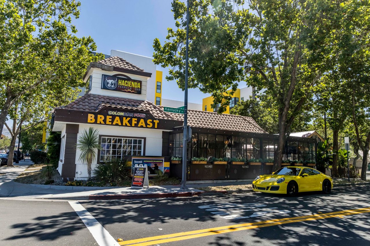 1820 Alum Rock Ave