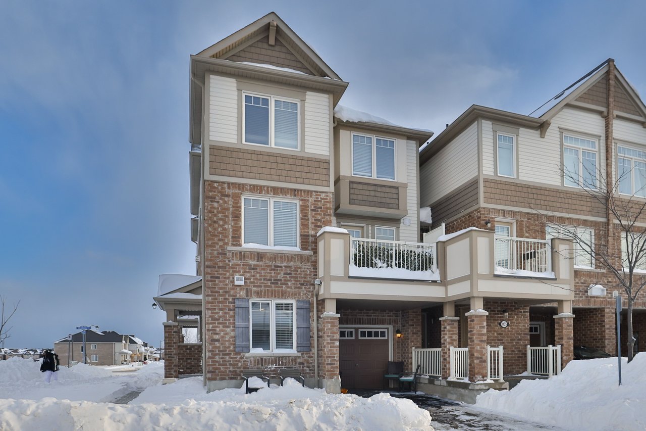 1133 Duignan Crescent, Milton