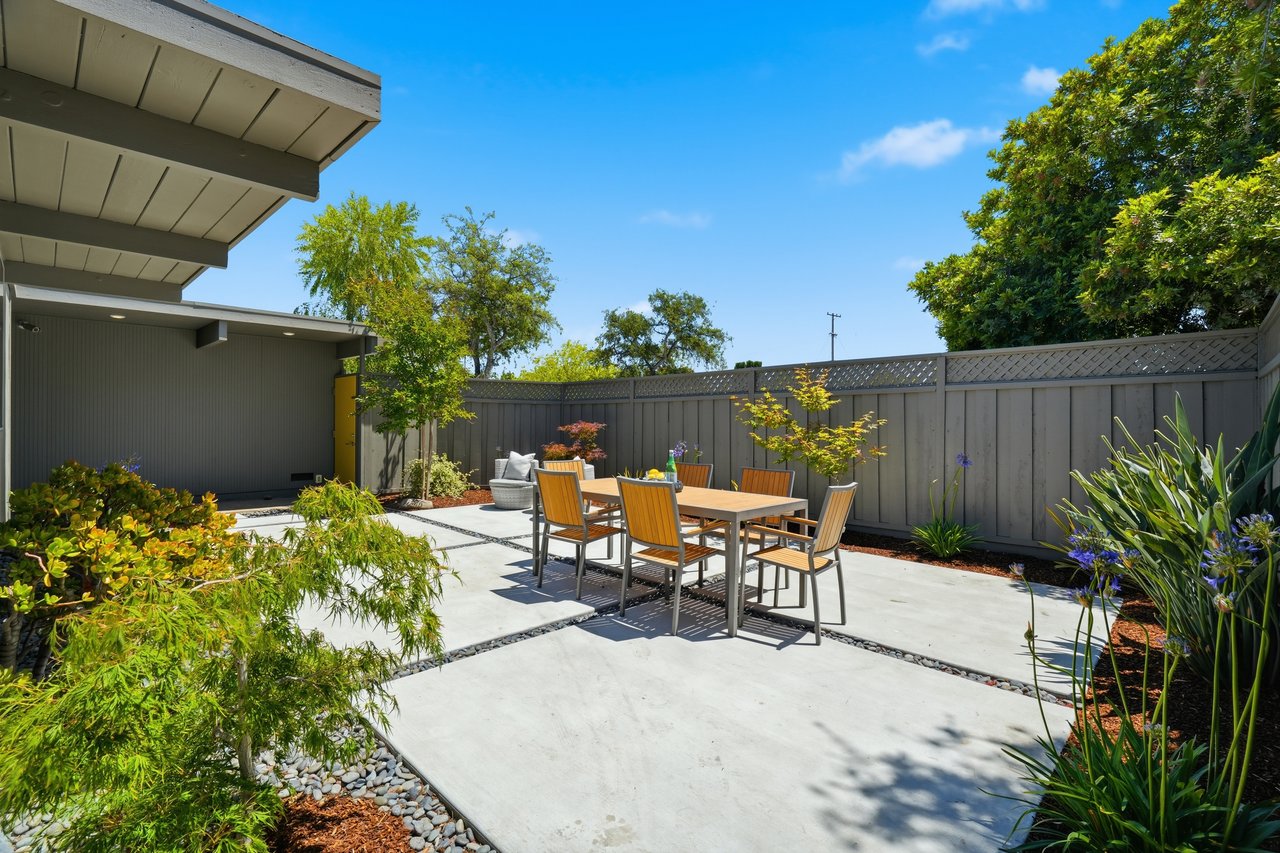 771 Duncardine Way