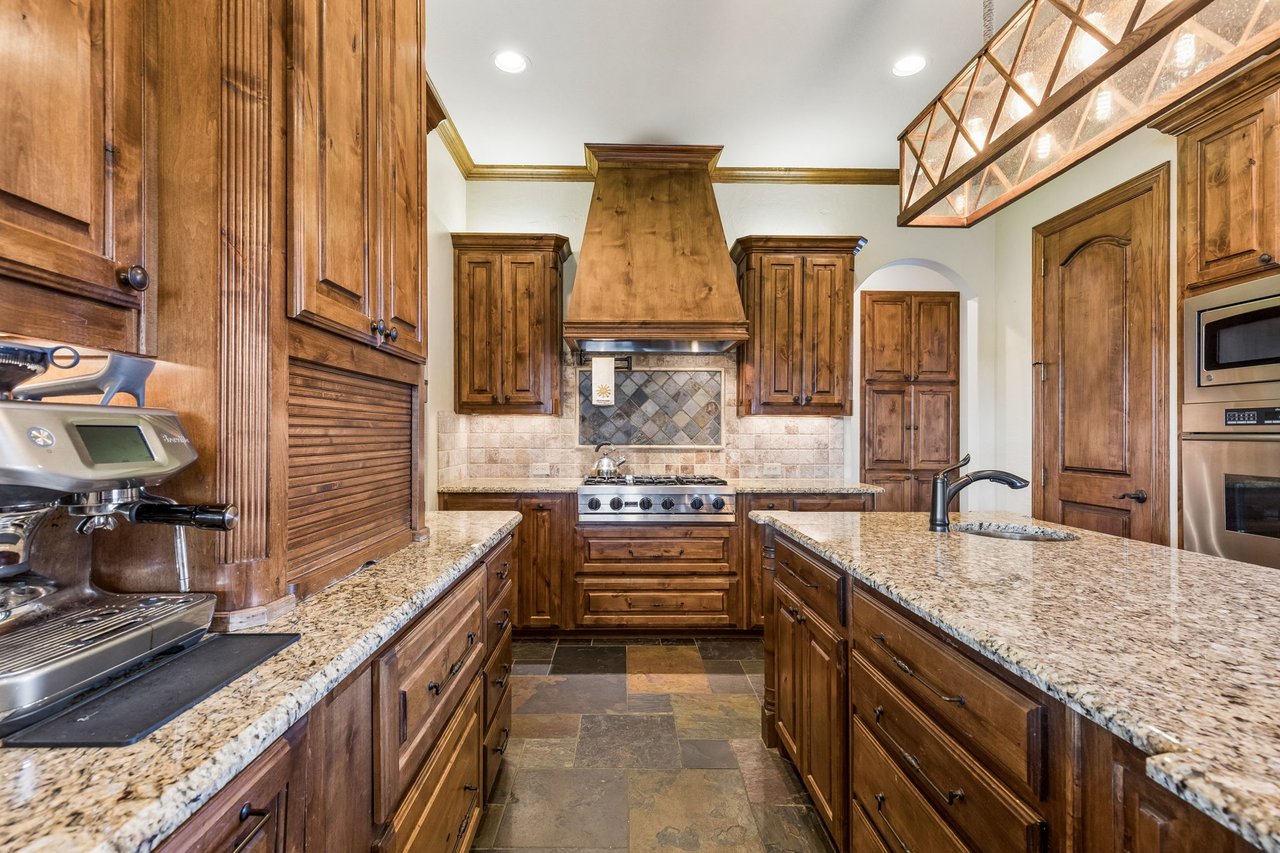 10 Acre Flower Mound Estate