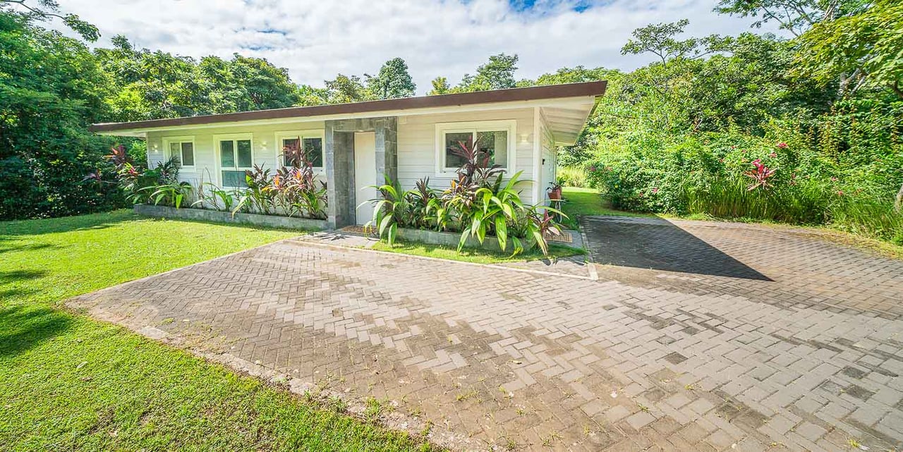 Las Ventanas 44 | Exquisite Caribbean-Style Pool Home in Playa Grande