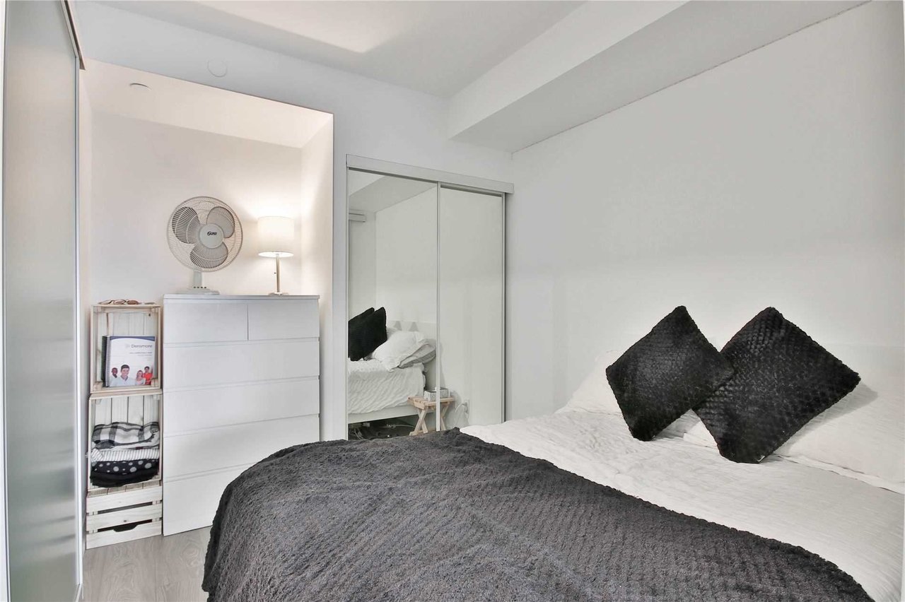 19 Western Battery Rd #502