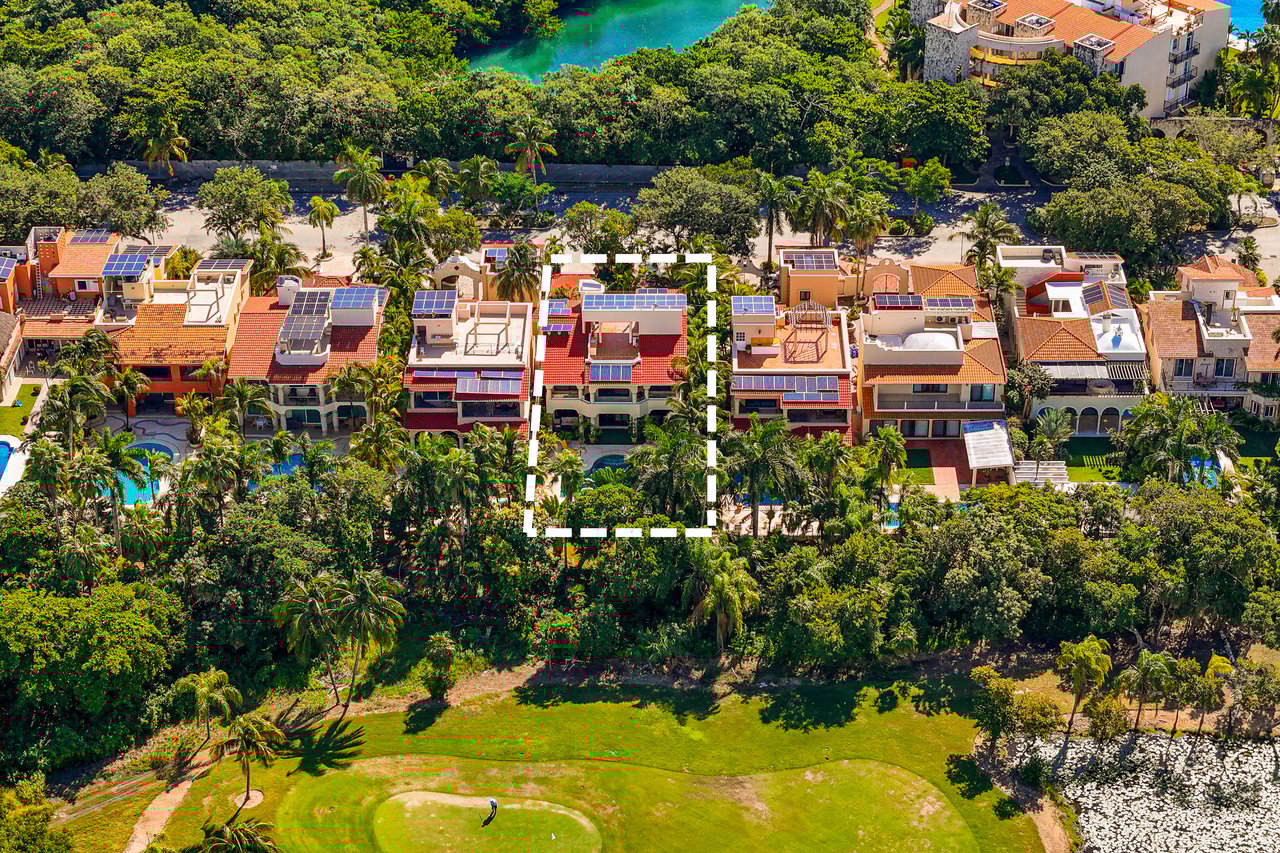 Villa Orquídea Puerto Aventuras | Golf-Front Luxury Estate