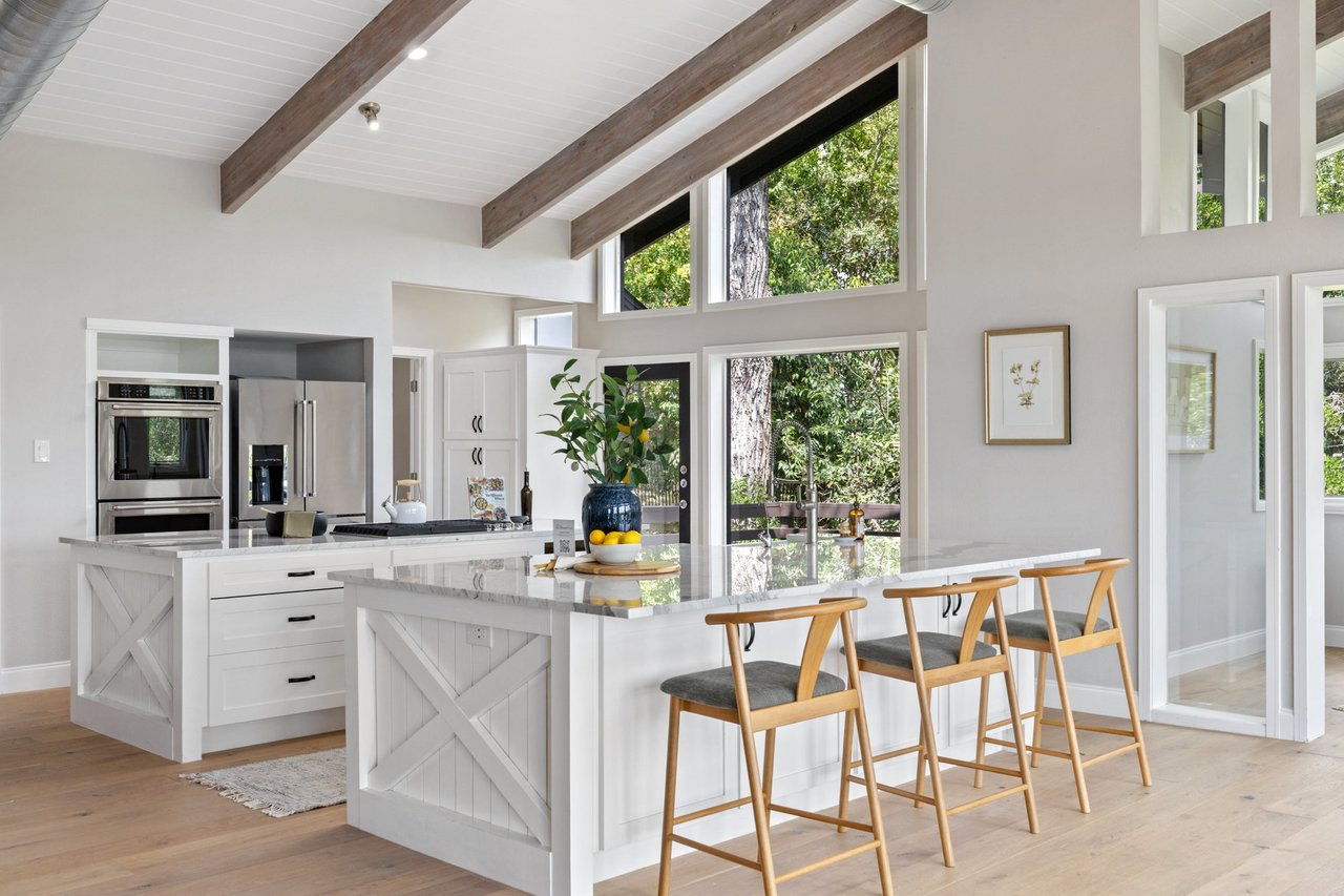 6905 Ladera Norte | Contemporary Northwest Hills Estate