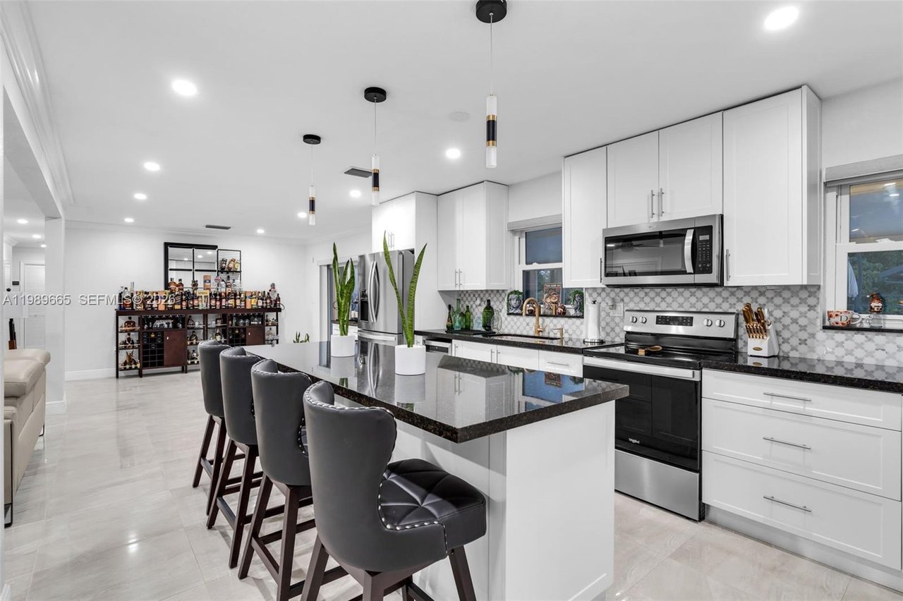 24655-sw-212-avenue-homestead-home-for-sale-kitchen