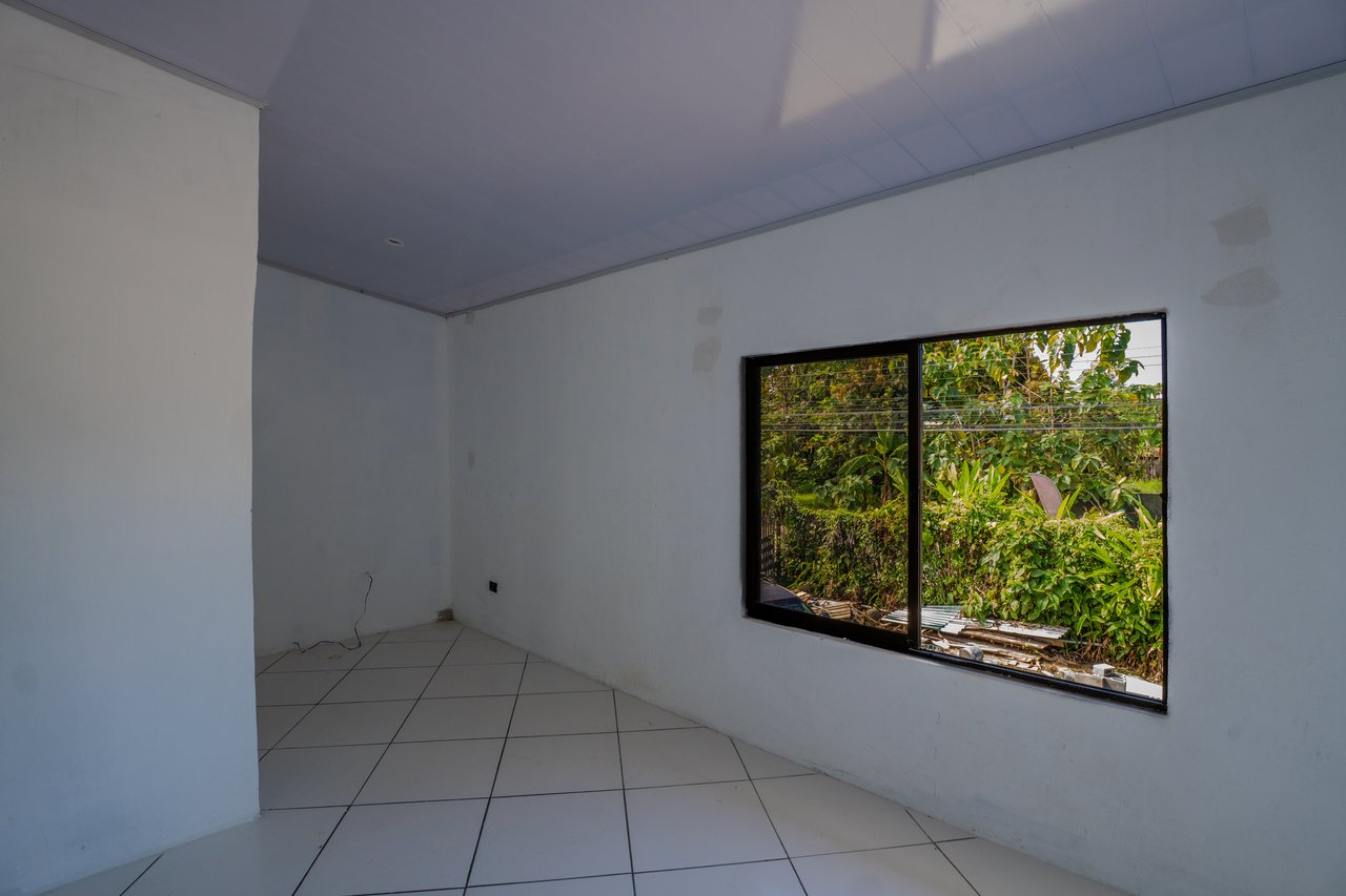Apartments within Walking Distance to the Beach In Uvita – 0.21 Acres