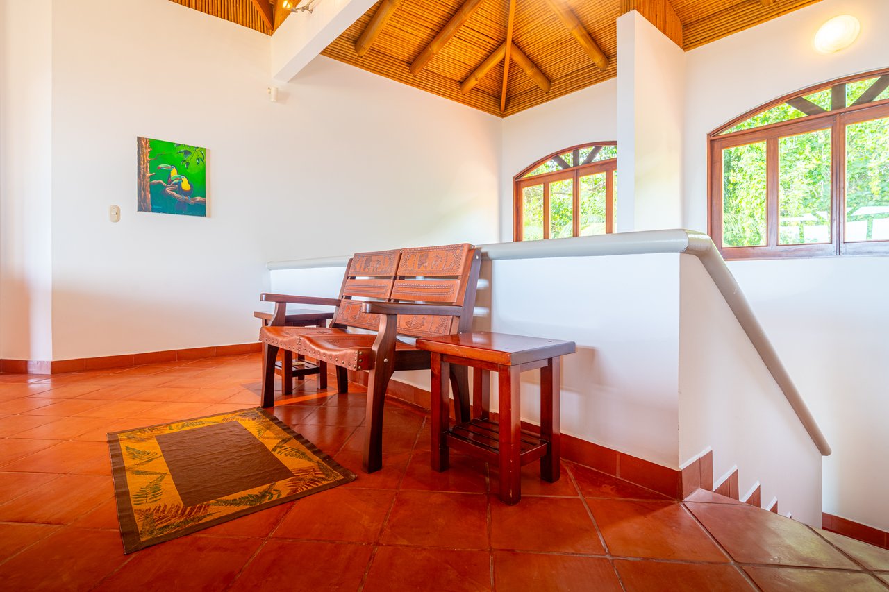 Classic Luxury at Casa Ceiba, Coastal Ocean View 4 Bedroom Home Near Uvita