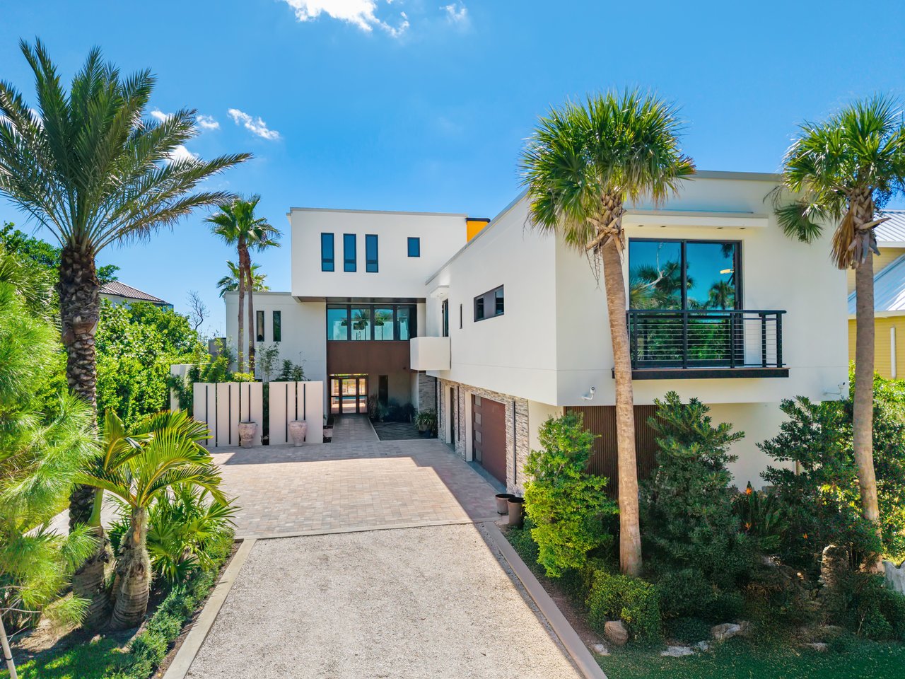 3615 W Gulf DR