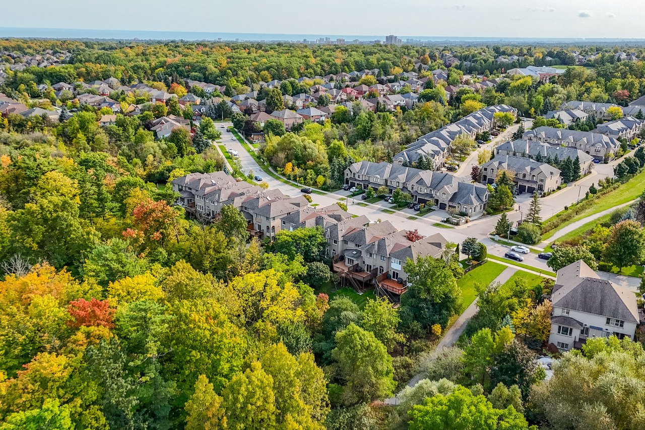 Iroquois Ridge North