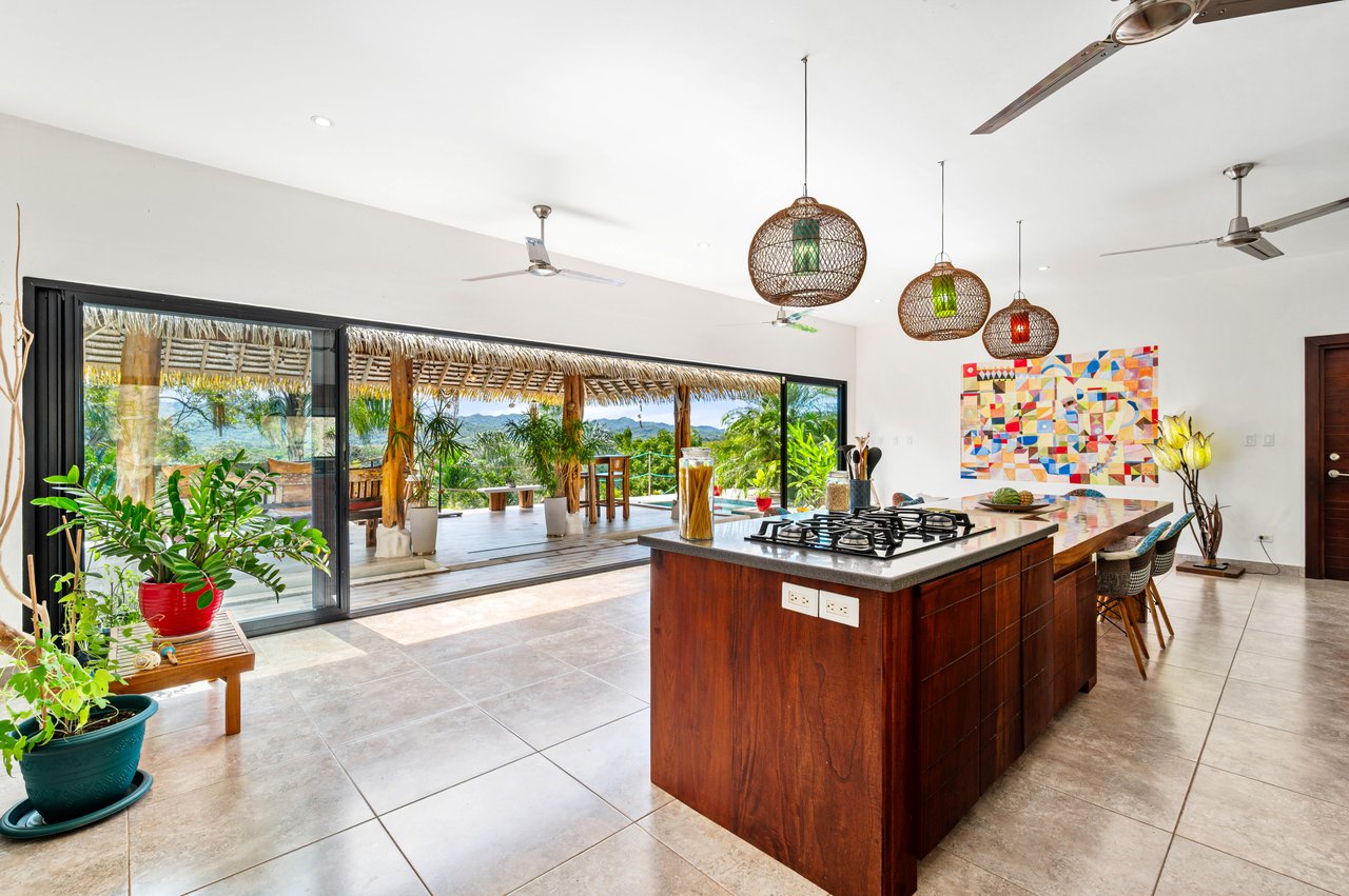 Mimi Lodge | Luxurious Mountain Retreat on 1.5 Acres Just 20 Minutes from Tamarindo
