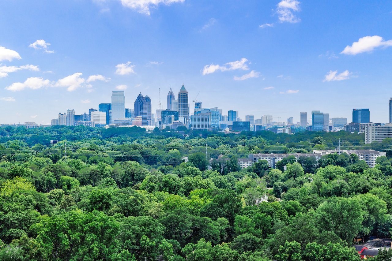 2425 Peachtree Road Unit 1806