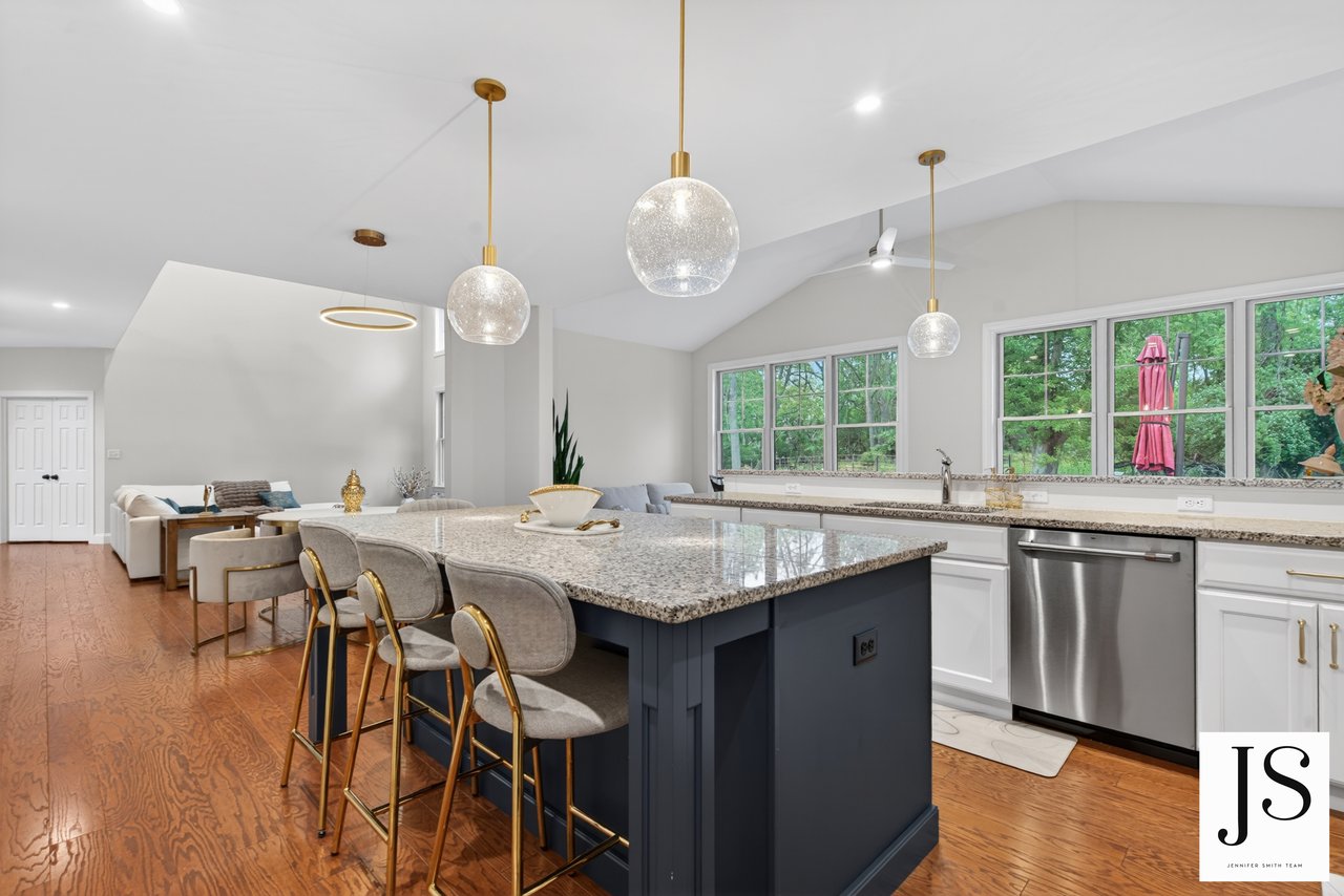 7 Overfield Ln, Glen Mills, PA 19342