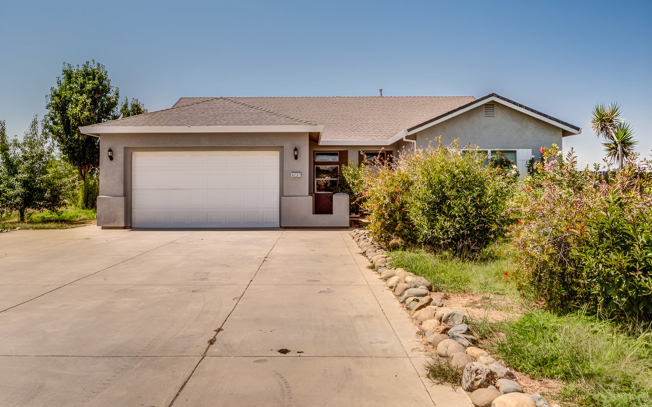 Gorgeous Rio Linda Ranchette with Over 1.5 Acres!