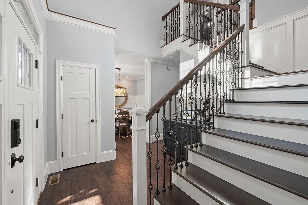 28 Singh Dr