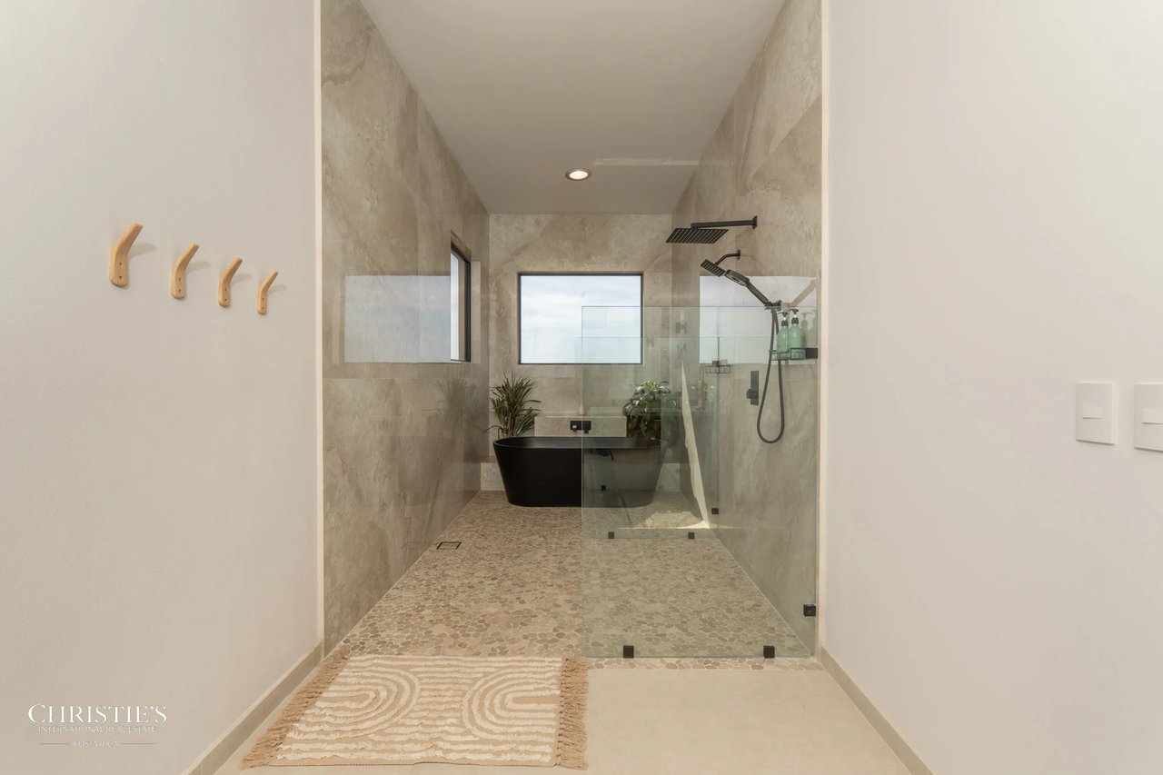 Casa Vista Escondida