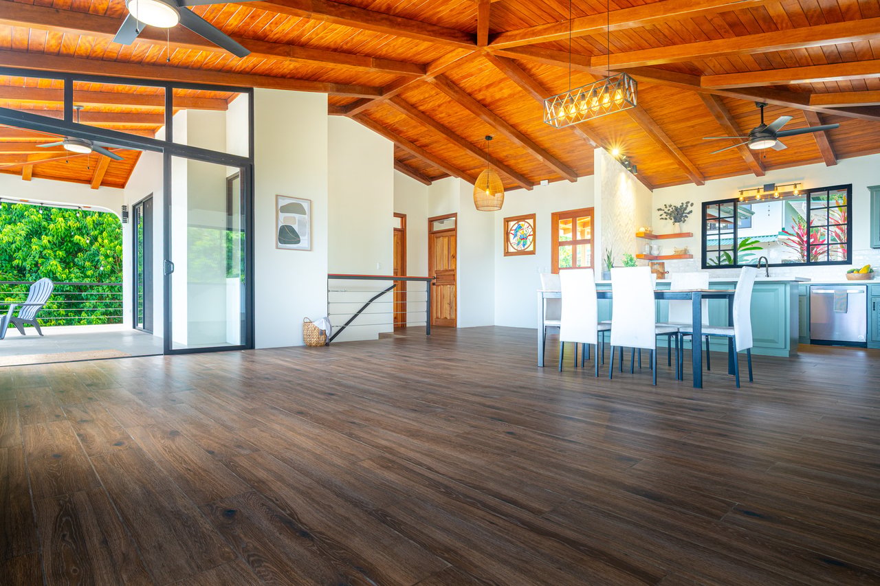 Ocean View Home in Escaleras with Guest House