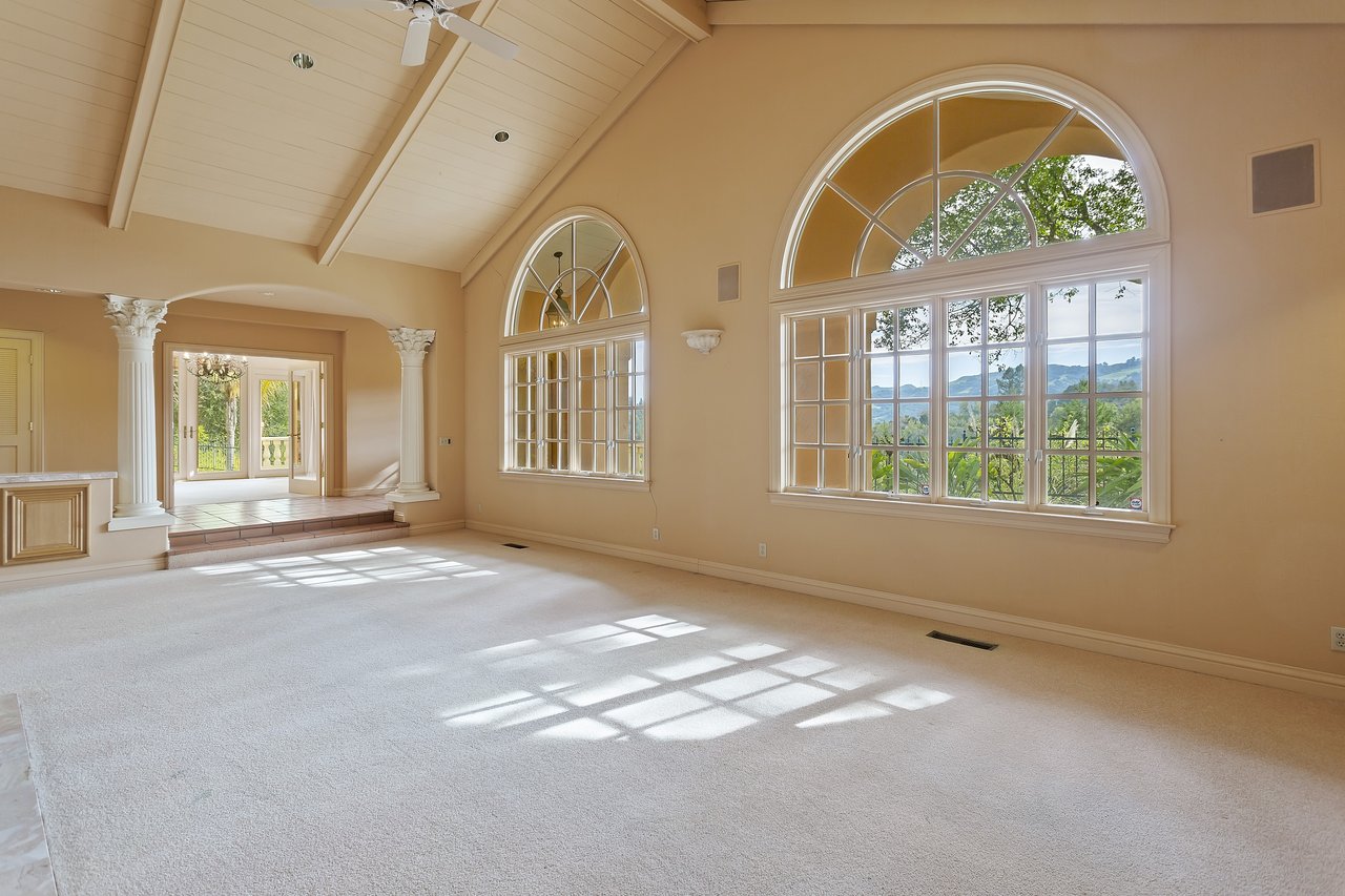 6 Tappan Lane