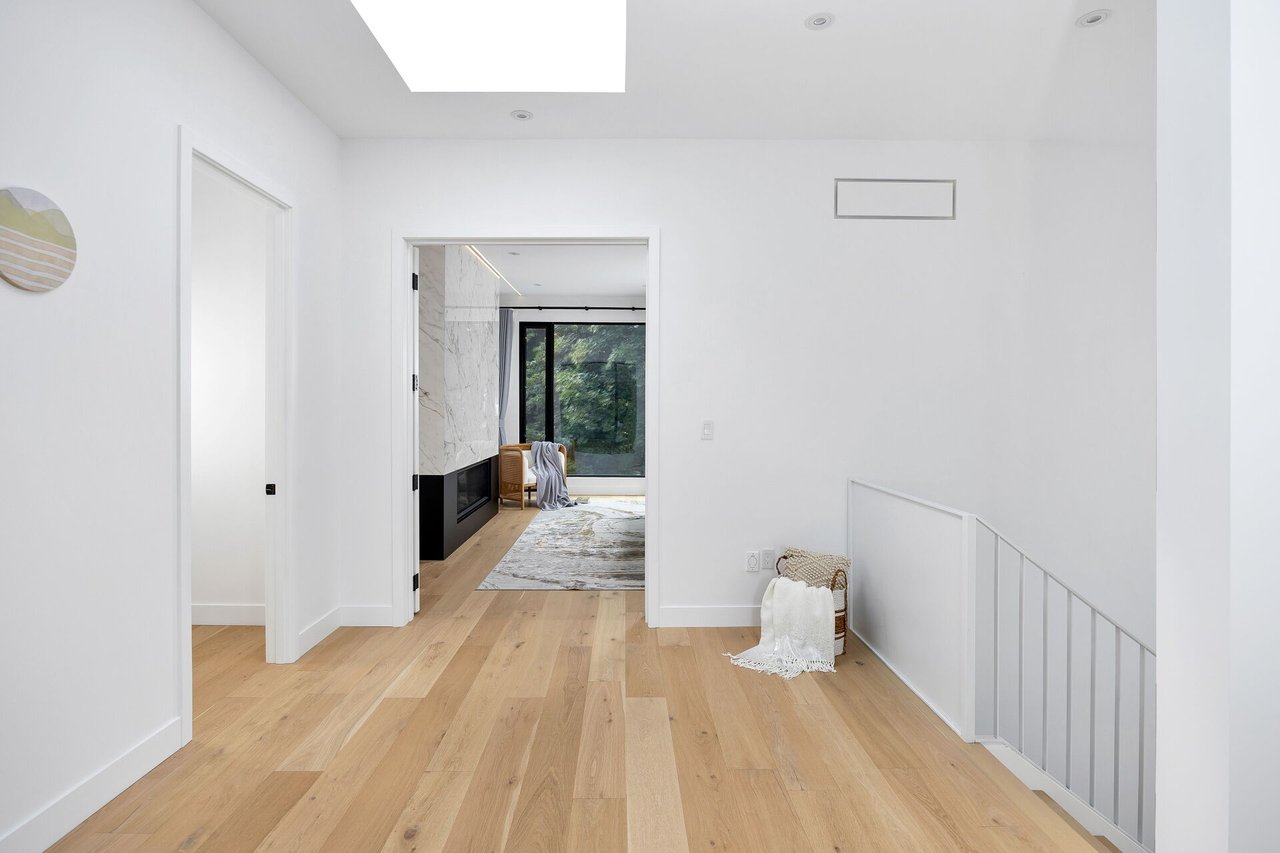 1405 Acton Crescent