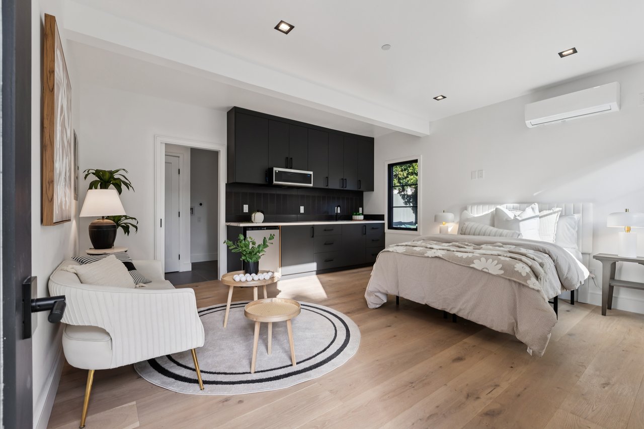 10 Channing Rd, Burlingame