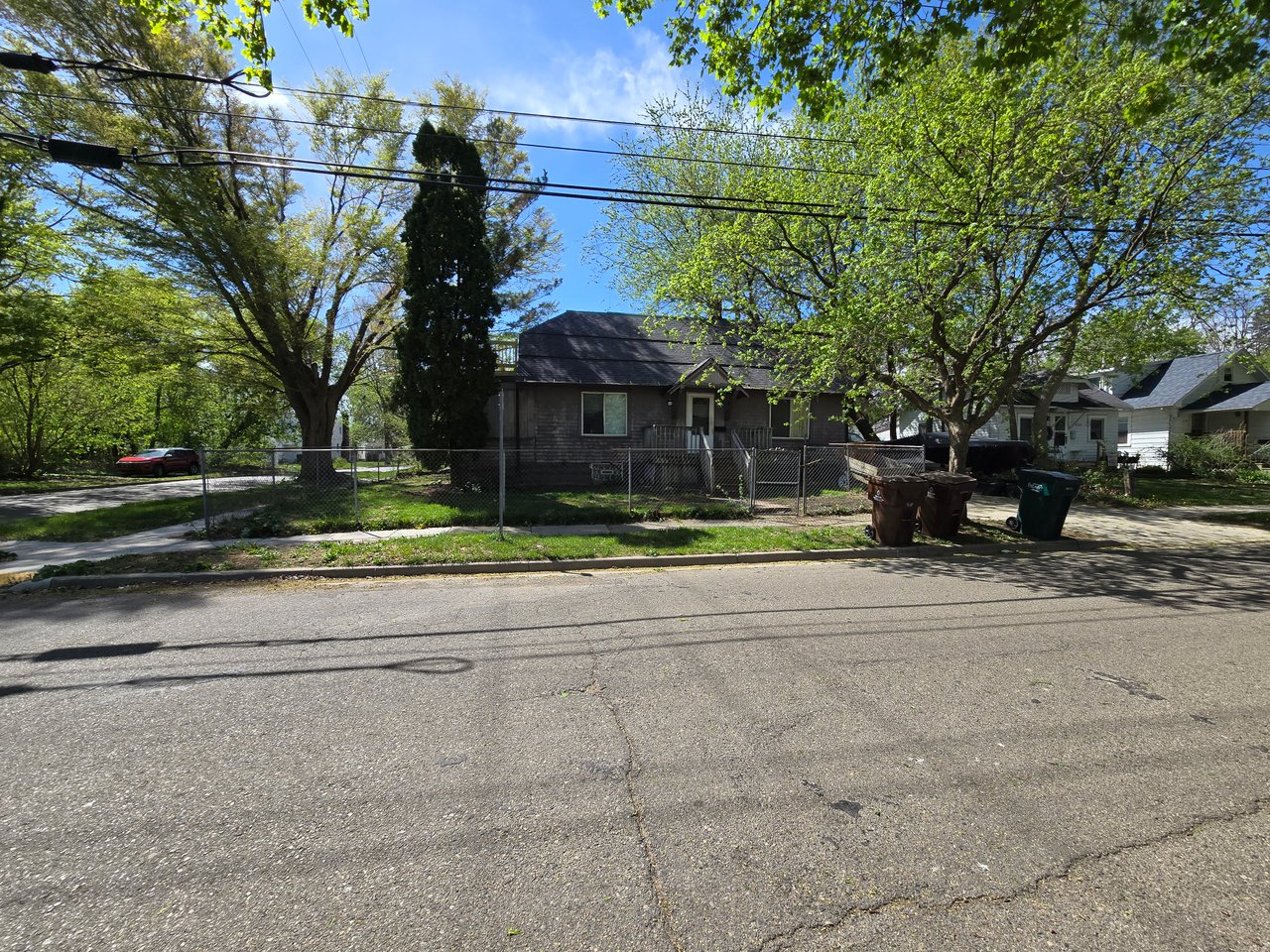 239 S Francis Ave