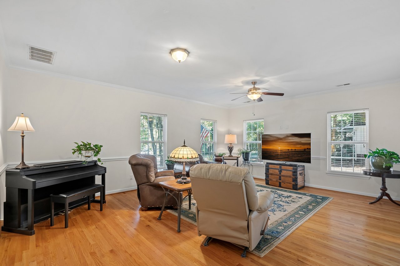 390 Robinson Road