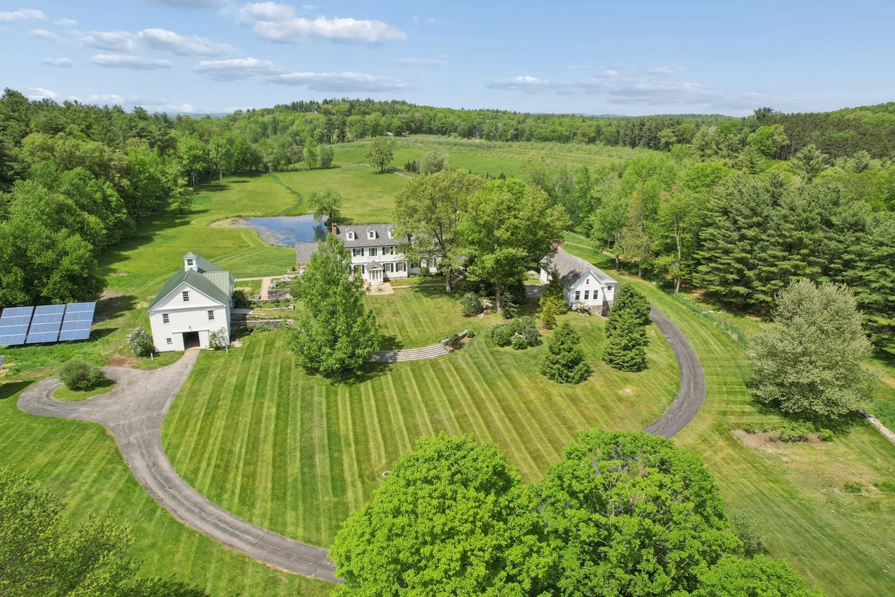 26 Madigan Ln