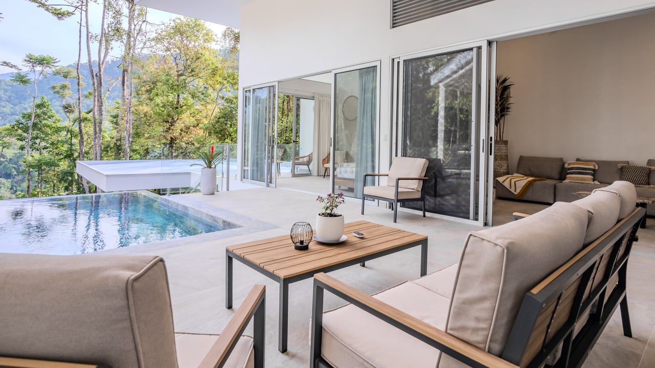 An Exclusive, Sunny Ridge-Top 4-Bed Designer House With Unforgettable Mountain & Jungle Views