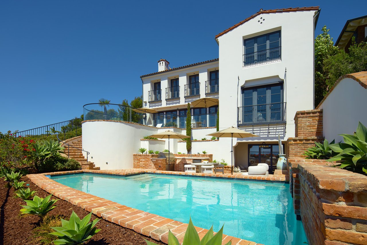 49 Beach View Avenue