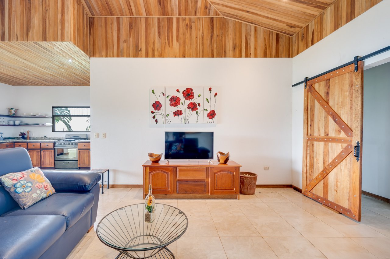 Casa Blanca | Multi-Villa Estate with Lake Views - Nuevo Arenal
